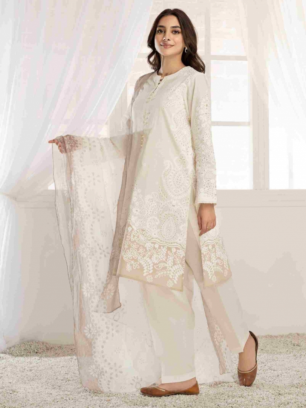 Off white hot sale dresses pakistani